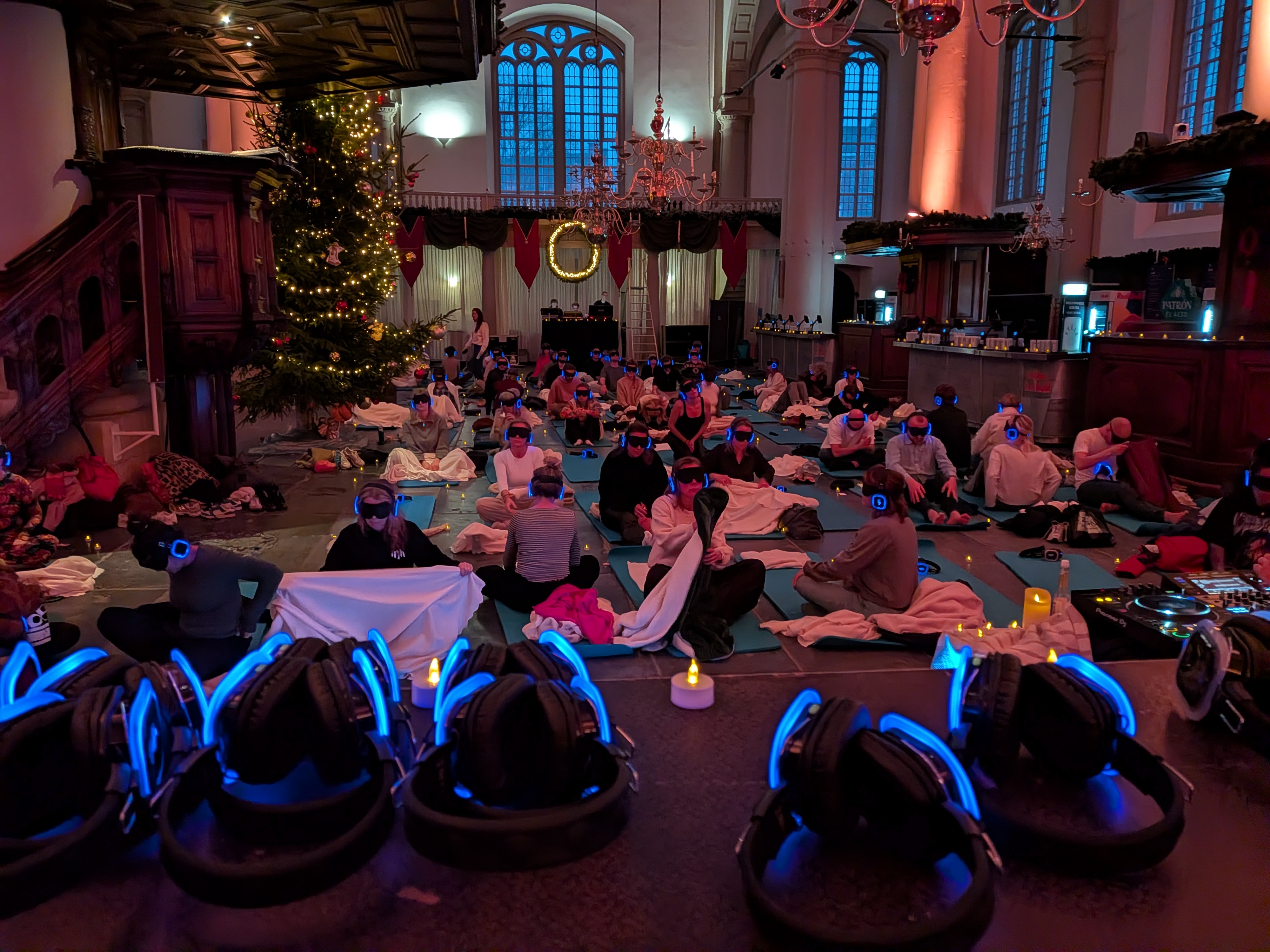 Breathwork groepssessie in kerk, Sjoerd Righolt